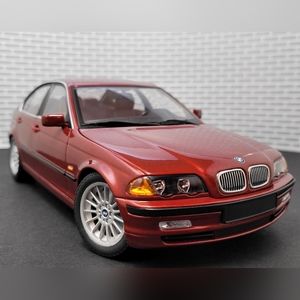 UT 1/18 Scale Collectible BMW 3 Series Diecast